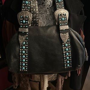 Western Leather Bag With Zip Closure. Swarvoski crystals and turquoise detail.